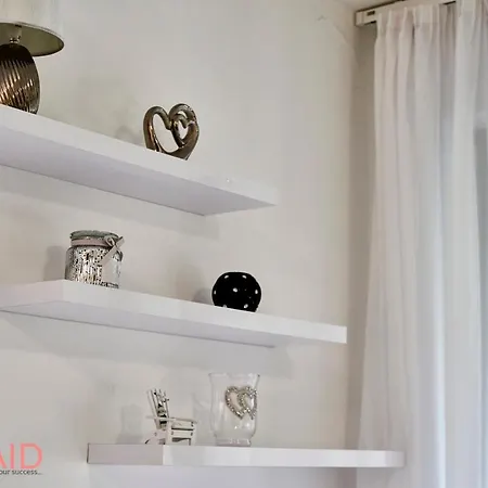 Vanessa Apartman - Hostaid Apartment Balatonfured