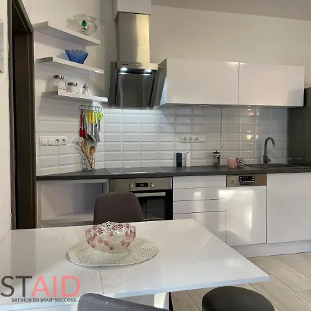 Vanessa Apartman - Hostaid Apartment *